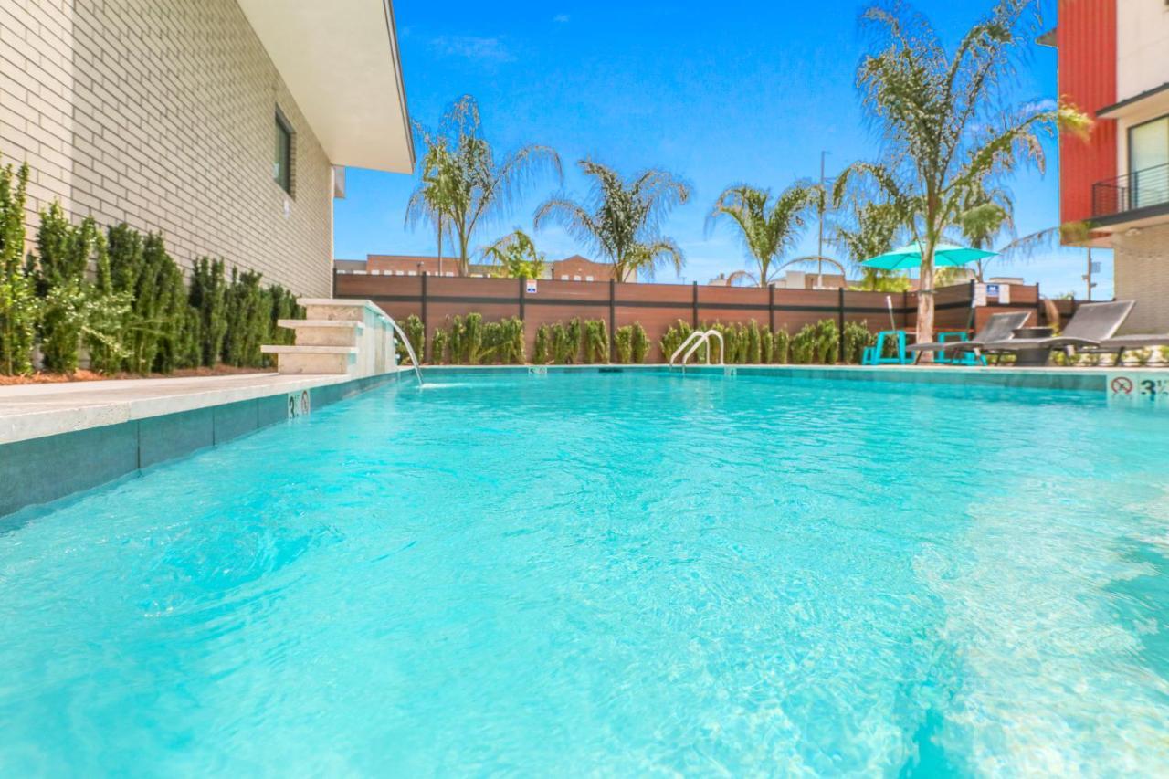 Modern 4Br Townhouse In Bienville Villas นิวออร์ลีนส์ ภายนอก รูปภาพ