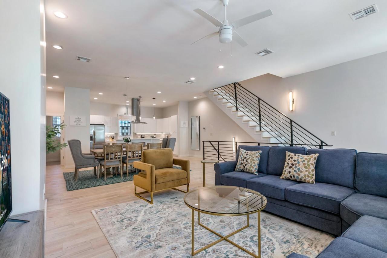 Modern 4Br Townhouse In Bienville Villas นิวออร์ลีนส์ ภายนอก รูปภาพ